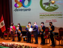 RINDIENDO UN AFECTUOSO SALUDO A NUESTRO HERMANO DISTRITO DE MACHUPICCHU