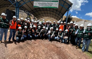 NUEVAS PISTAS, VEREDAS Y MUROS DE CONTENCIÓN TRANSFORMAN LA APV VILLA REAL DE ALTO QOSQO