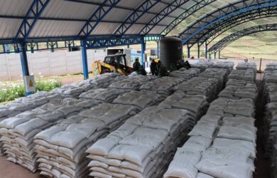LA COMUNIDAD DE CCORAO ES BENEFICIADA CON LA ENTREGA Y DISTRIBUCIÓN DE COMPOST DE CALIDAD